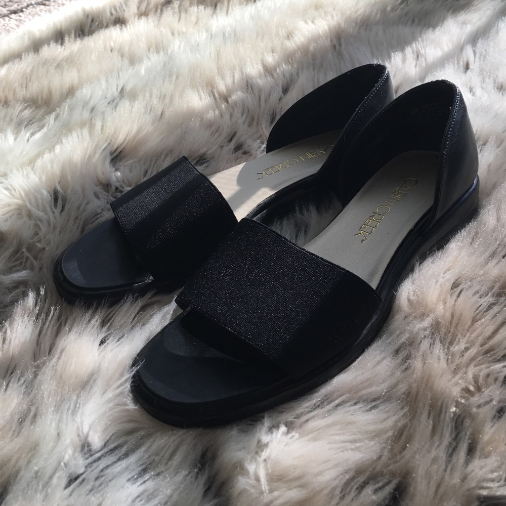 Cabin Creek Black Shoes